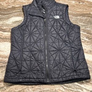 The North Face puffer vest- womens